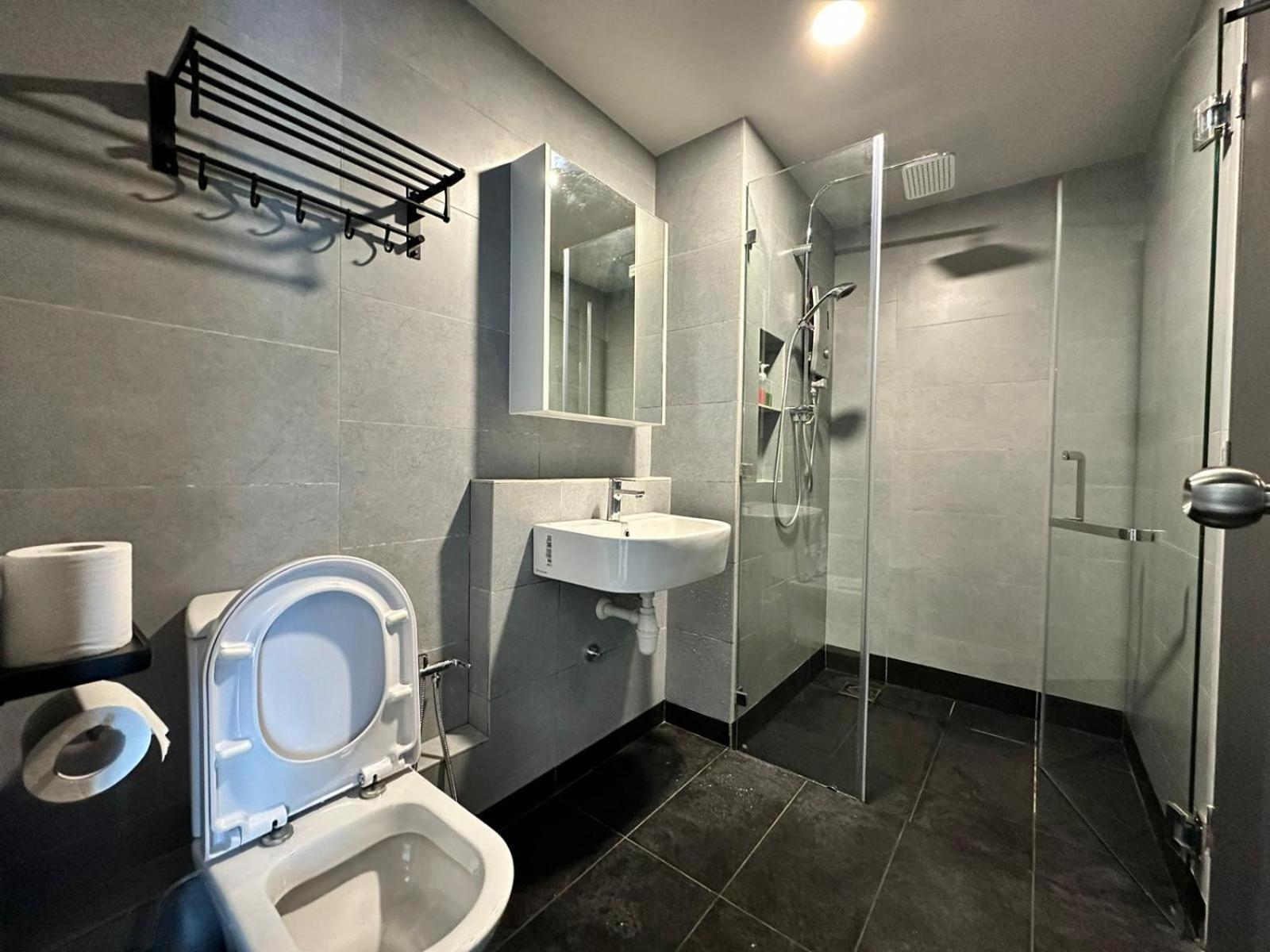 Apartment J&w Jesselton Quay, Surla Sabah, Walk To Terminal Jesselton Point Kota Kinabalu
